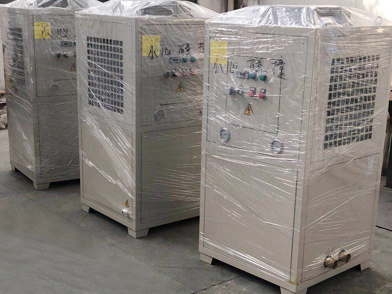 單機(jī)組油冷機(jī) 單機(jī)組油冷機(jī)