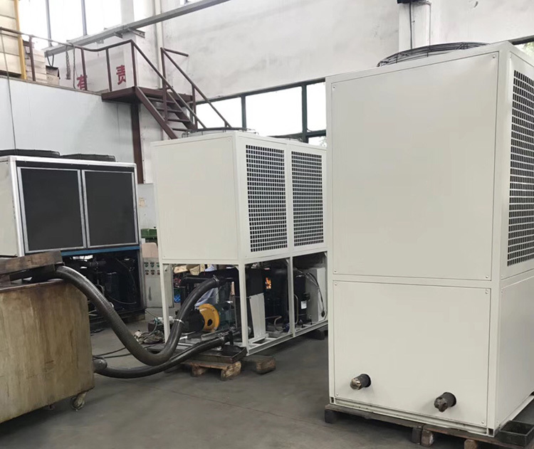 油冷機調試中 油冷機調試中