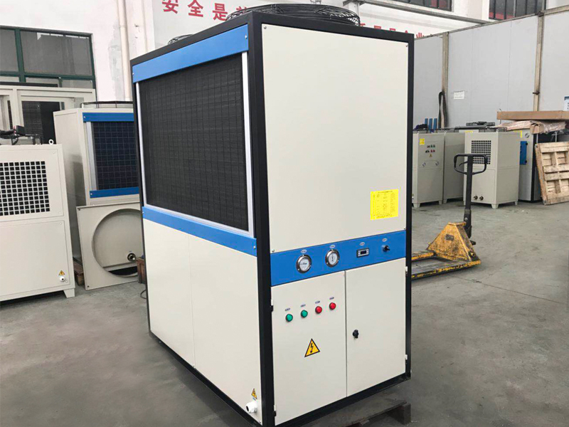 油冷卻機(jī) 油冷卻機(jī)