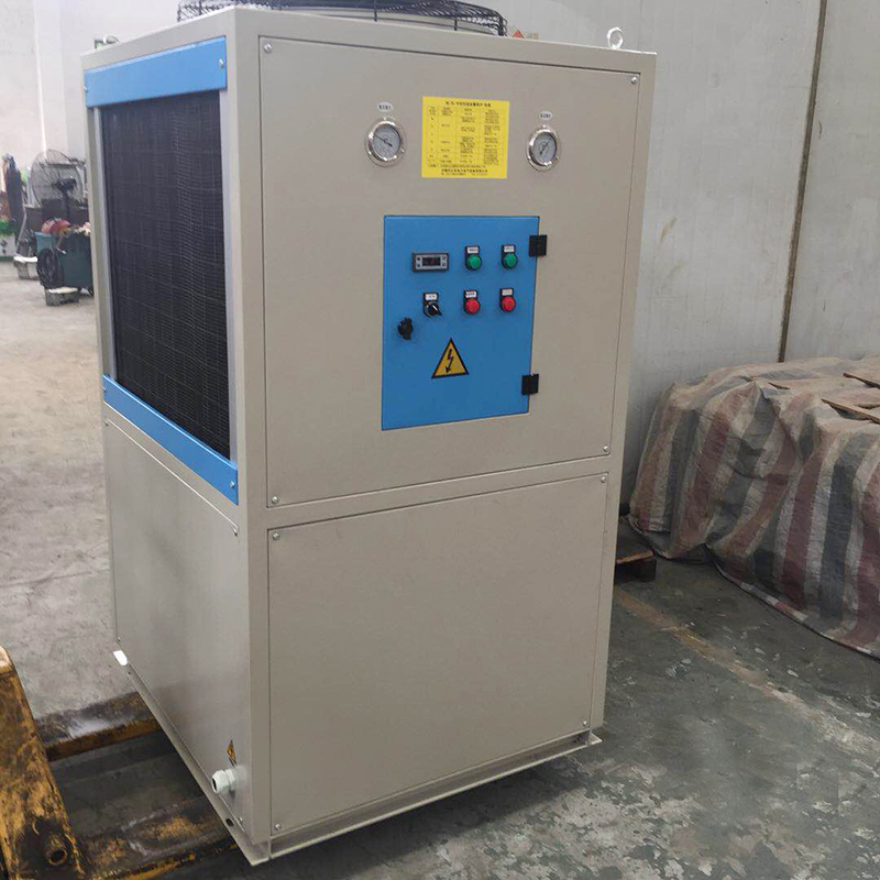 油冷卻機(jī) 油冷卻機(jī)