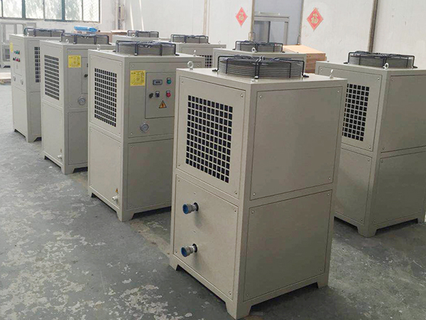 油冷機(jī)廠家不同的分類標(biāo)準(zhǔn)和應(yīng)用 油冷機(jī)廠家不同的分類標(biāo)準(zhǔn)和應(yīng)用