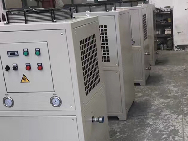 油冷機運用范圍及特性功能 油冷機運用范圍及特性功能